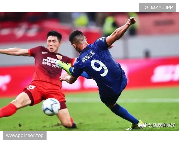 上海申花中场控制力不足，比赛被动性增加，对近期战绩稳定性造成影响。